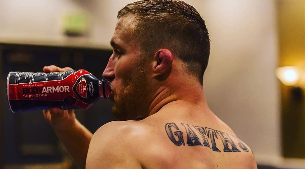 Конору МакГрегору предложили бой с Джастином Гэйтжи