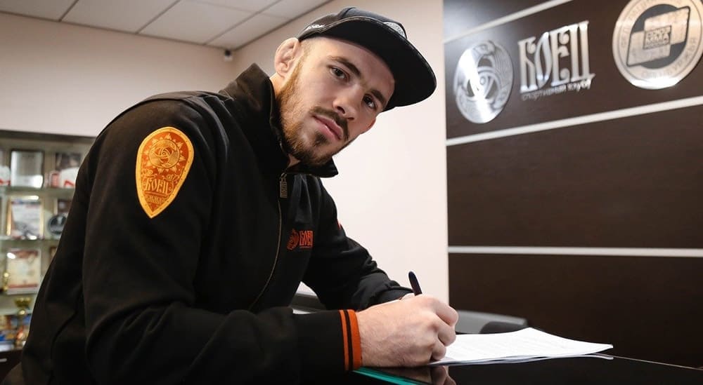 Чемпион M-1 Роман Богатов подписал контракт с UFC