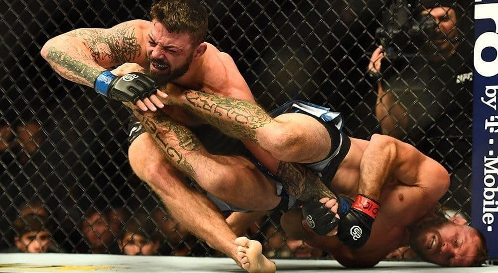 Майк Перри: «Отличная работа, Ковбой, ты сломал мне чертову руку»