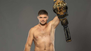 Олег Попов бросил вызов Фрэнсису Нганну и Пуйе Рахмани