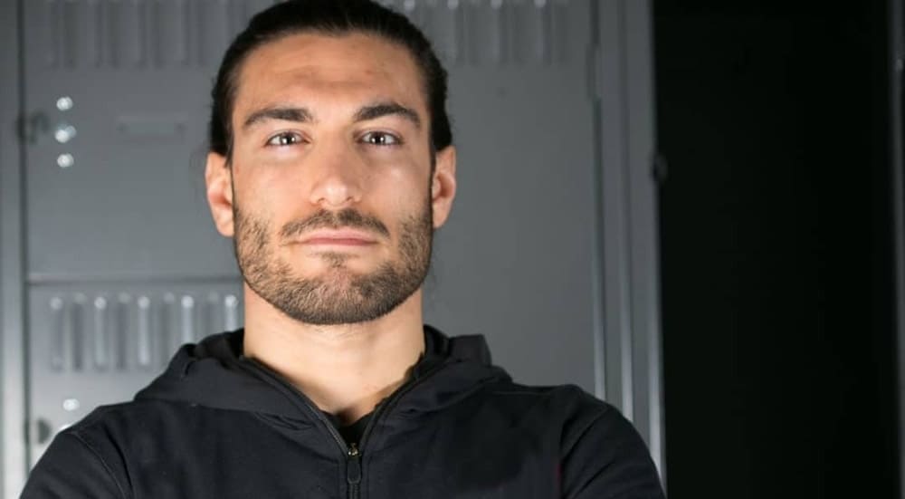 Топовый средневес уволен из UFC