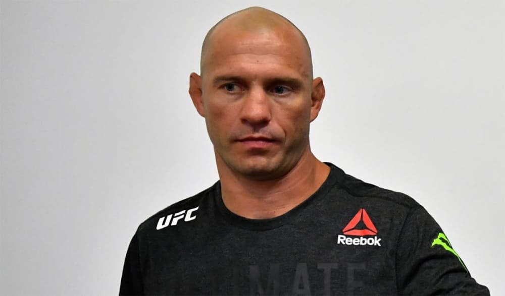 Ковбой Серроне получил нового соперника