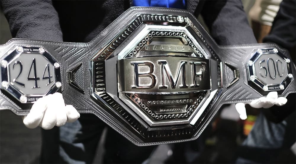 Президент UFC официально представил чемпионский пояс BMF