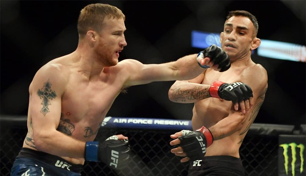 Тони Фергюсон против Джастина Гэйтжи: видео боя