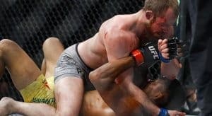 Алексу Оливейре наложили 29 швов