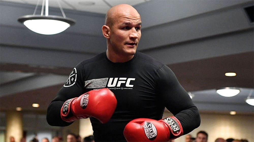 Джуниор Дос Сантос планирует нокаутировать «скучного» Кертиса Блэйдса