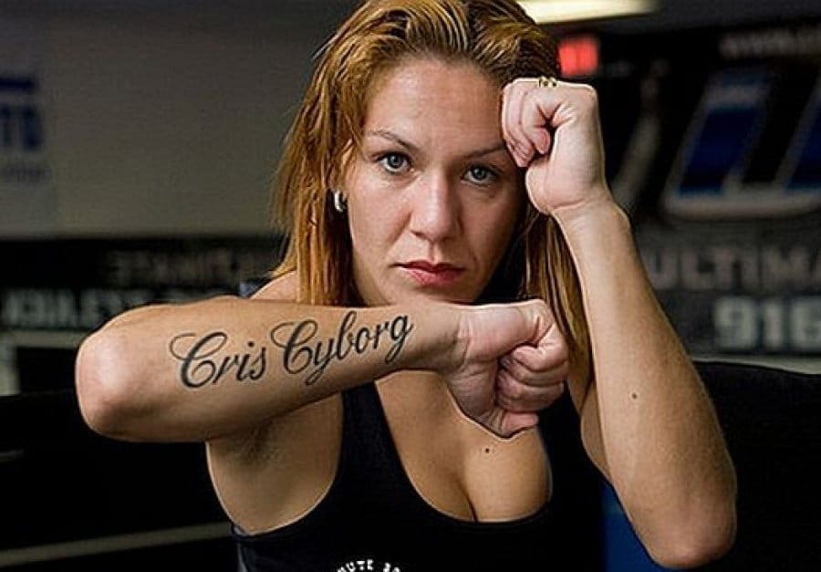 Крис Сантос (Cris Cyborg )