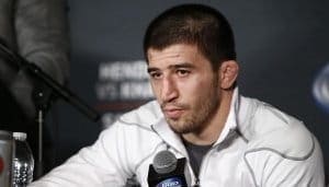 Рустам Хабилов выбывает из состава участников UFC on FOX 16, Дэнни Кастильо встретится с Джимом Миллером