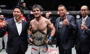 Результаты One Championship «Dynasty of Champions»: Марат Гафуров объединил титулы в полулегком весе (+видео)