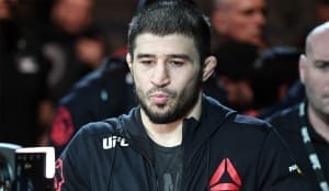 Рустам Хабилов сделал заявление об отмене боя с Андреем Корешковым