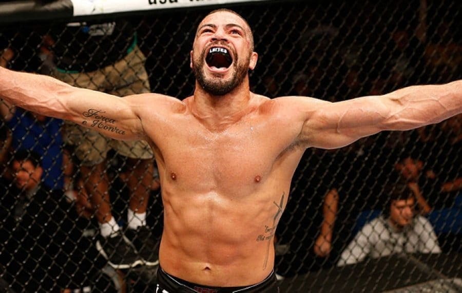 Тэлес Лейтес бросил вызов Майклу Биспингу