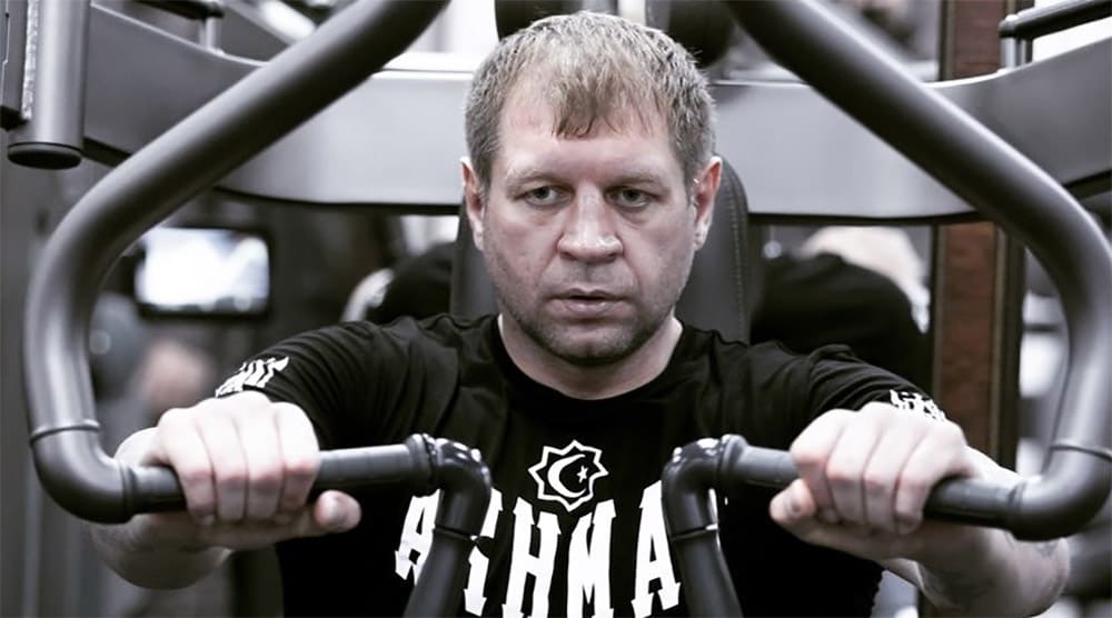 Александр Емельяненко сравнил Шлеменко с Федором