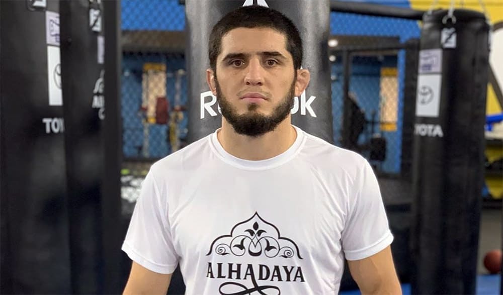 Ислам Махачев отреагировал на организацию поединка Ли-Оливейра