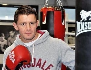 UFC on FUEL TV 5: Том  Уотсон против Брэда Тавареса и Джон Магуайр против Джона Хэтавея