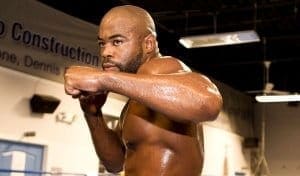 Поединок Рашада Эванса и Тима Кеннеди отменен (обновлено)