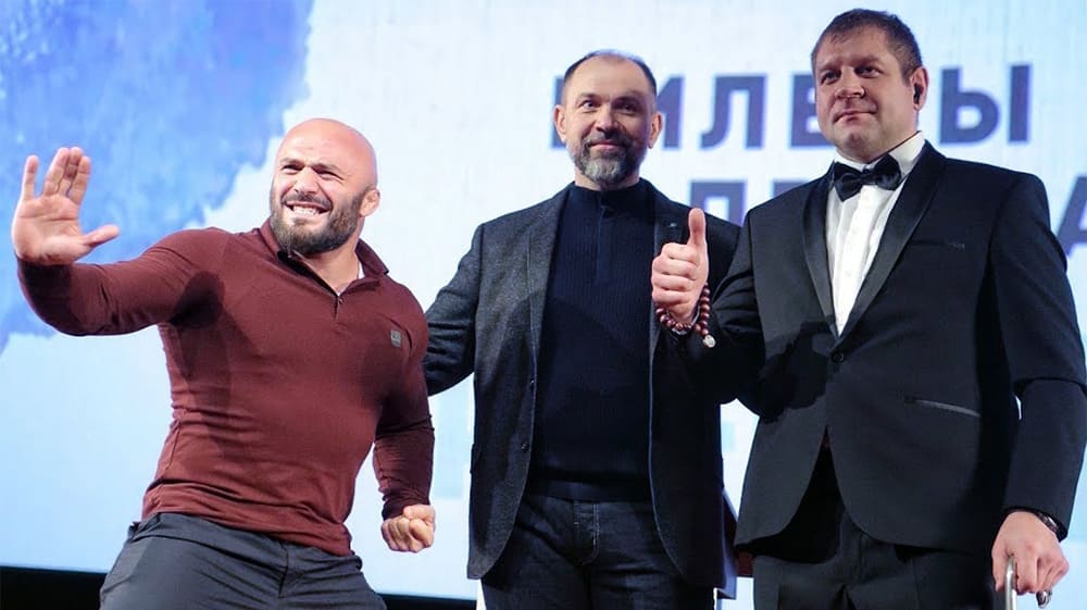 Александр Емельяненко рассказал, каким видит бой с Магой Исмаиловым