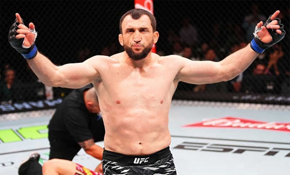 Муслим Салихов нокаутировал Сонга Кинана