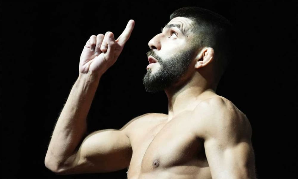 Амир Албази вошел в топовую тройку наилегчайшего дивизиона UFC
