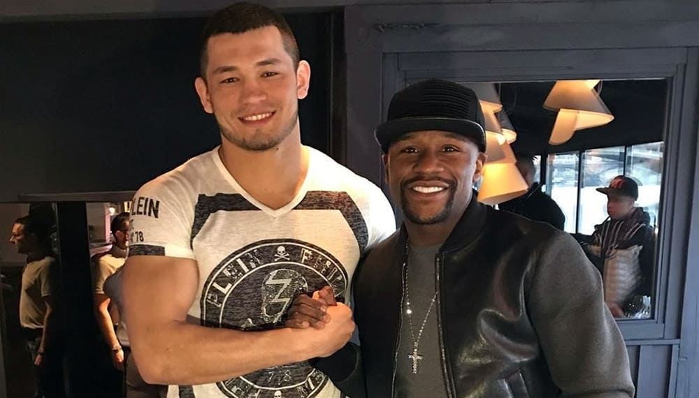 Боец UFC запустил челлендж с туалетной бумагой