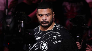 Тяжеловес UFC снялся с боя из-за весогонки