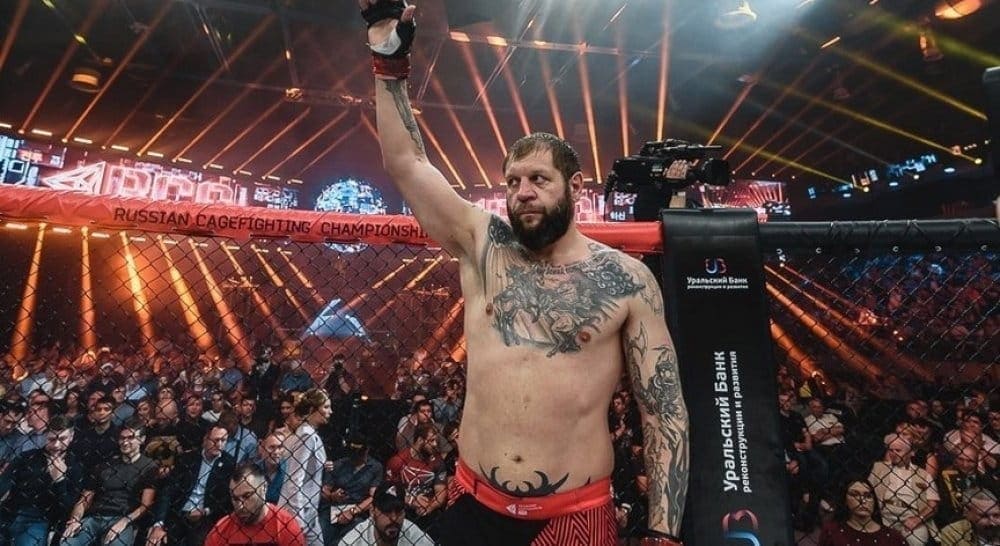Александр Емельяненко выступит в августе или сентябре