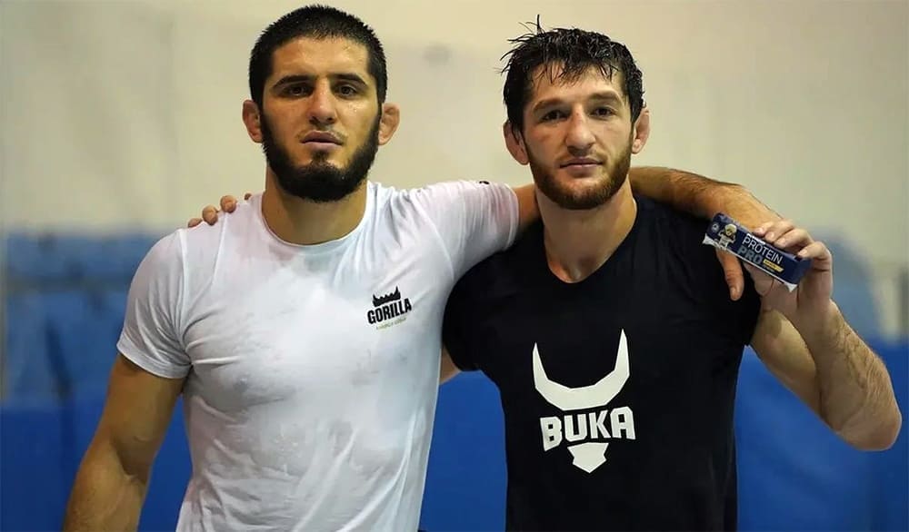 Ислам Махачев обрушился с критикой на судейство в UFC