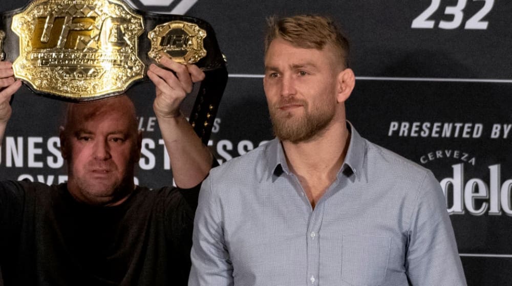 Президент UFC подтвердил возвращение топового полутяжеловеса