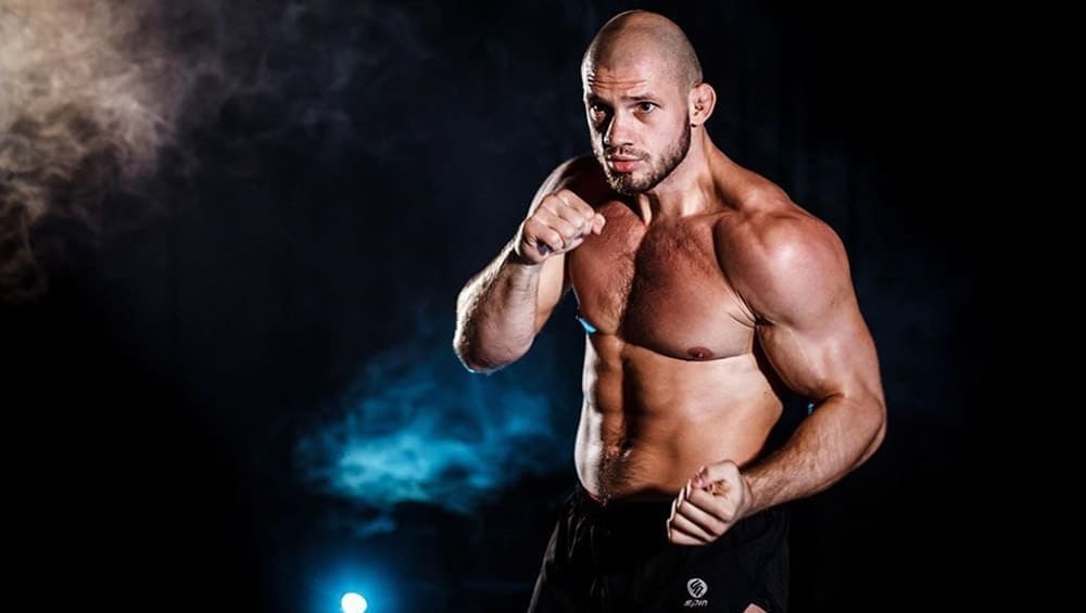 «Уральский Халк» прокомментировал увольнение из UFC