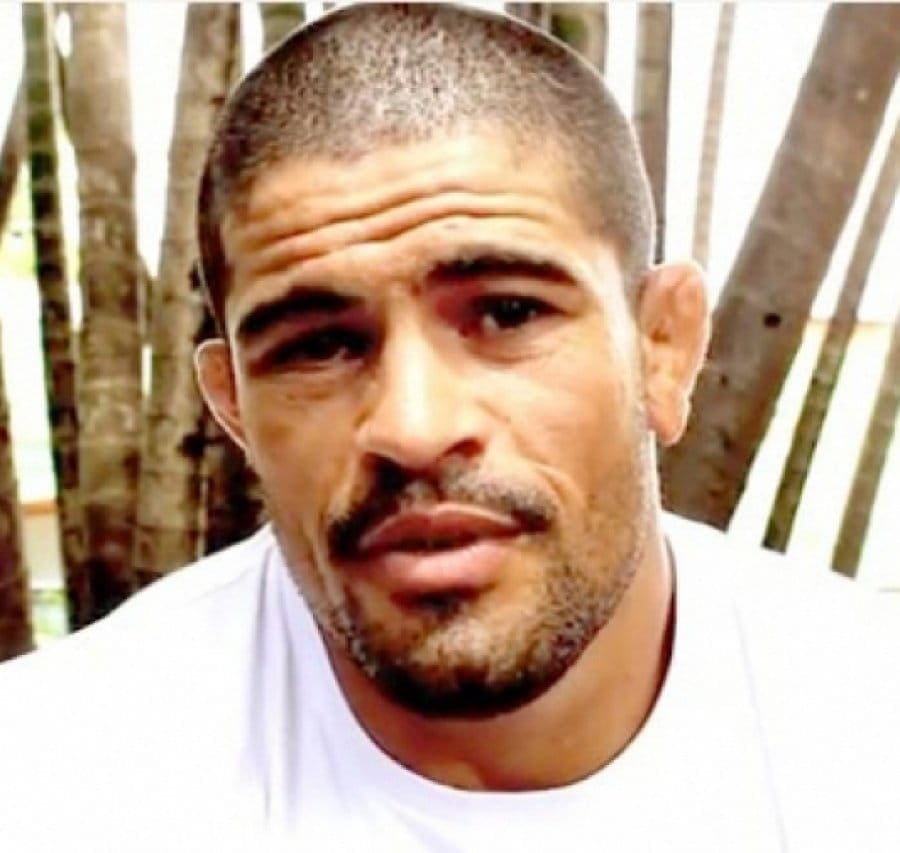 Русимар Палхарес (Rousimar “Toquinho” Palhares)