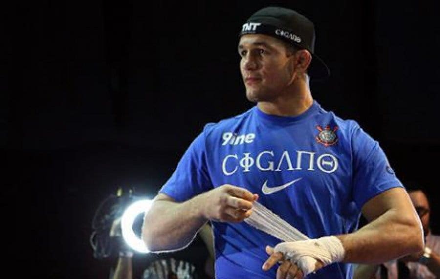 Джуниор Дос Сантос