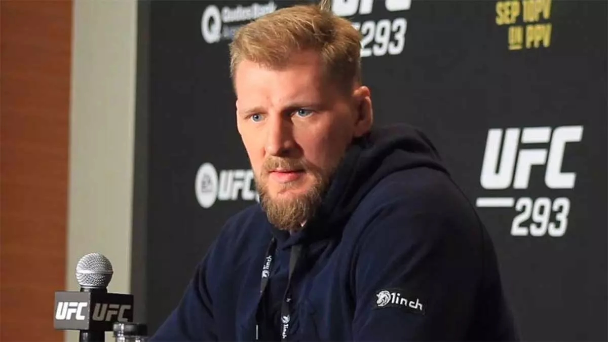 Александр Волков