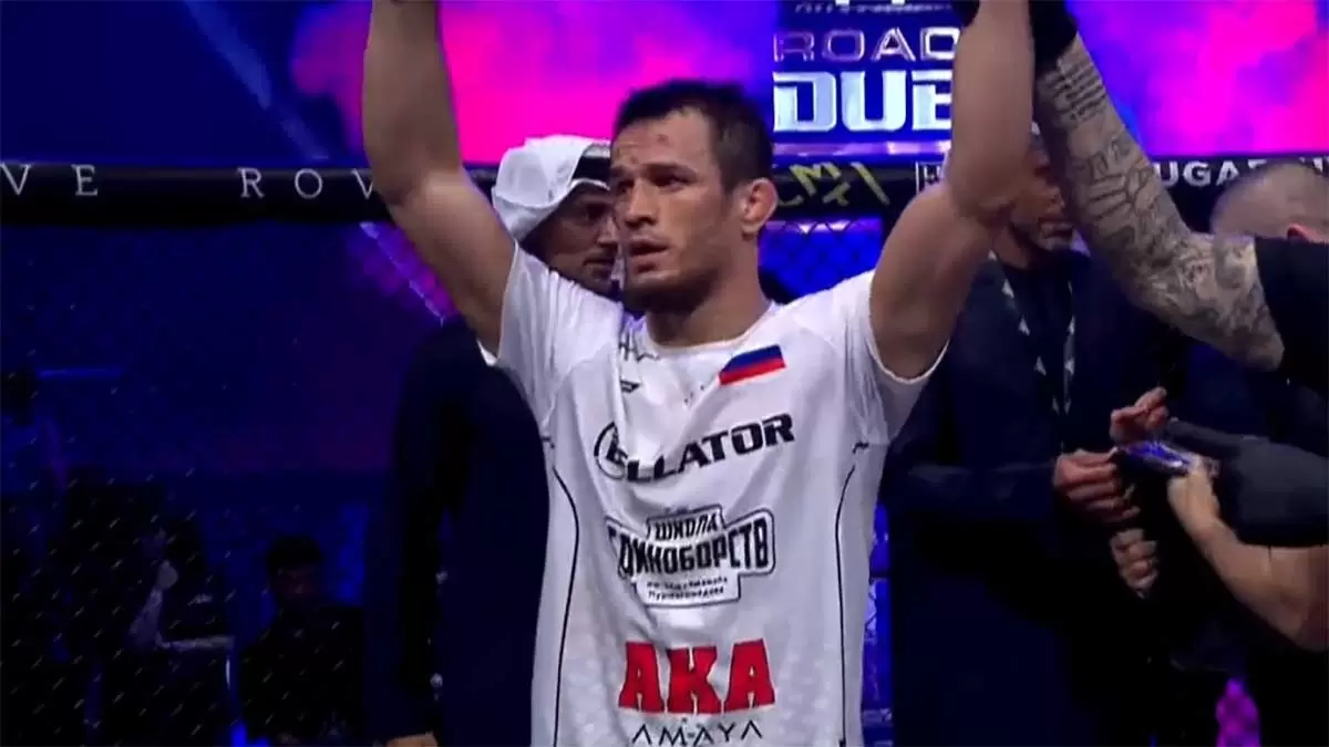 Усман Нурмагомедов победил Пола Хьюза и защитил титул Bellator