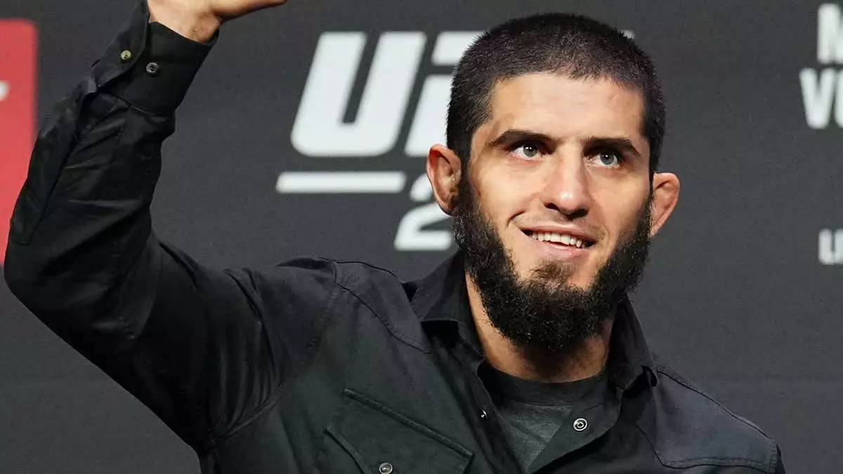 Ислам Махачев