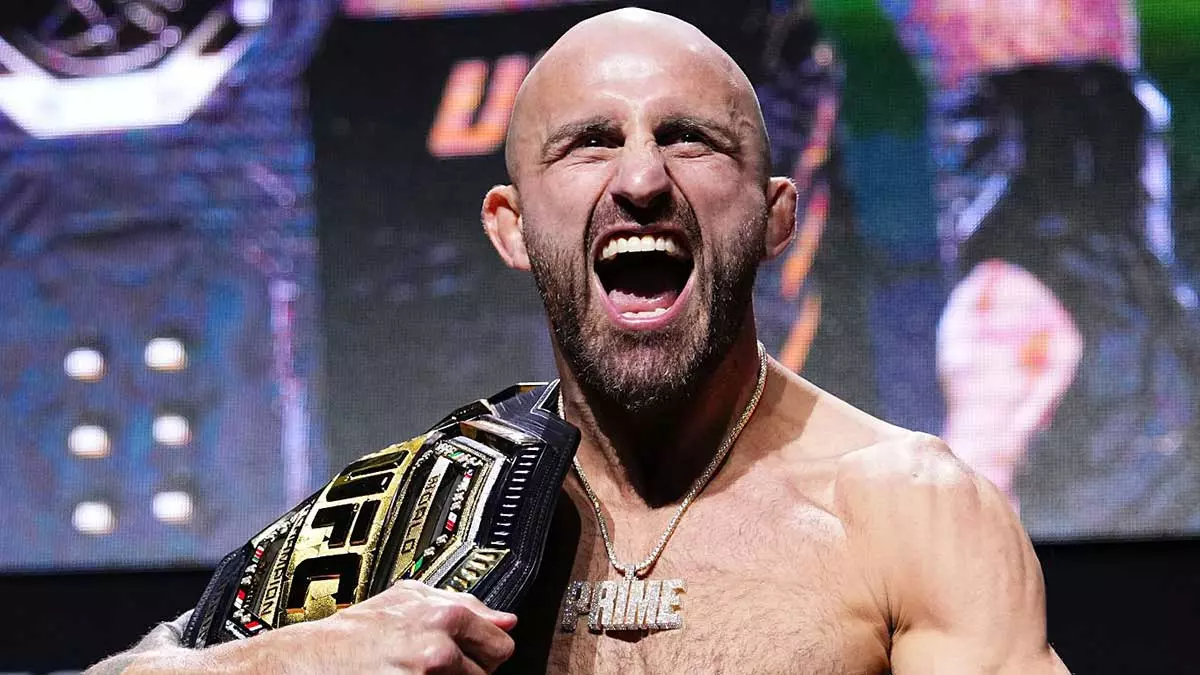 Александр Волкановски