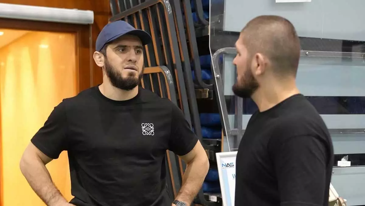 Ислам Махачев и Хабиб Нурмагомедов