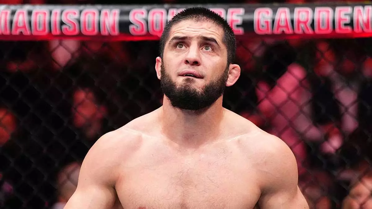 Ислам Махачев