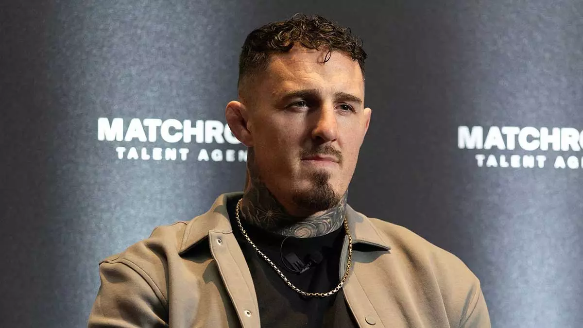 Том Аспиналл