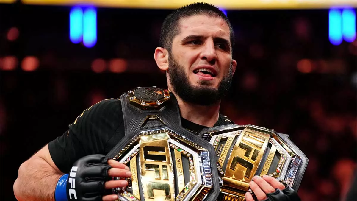 Ислам Махачев