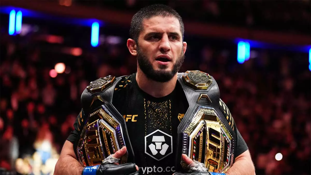 Ислам Махачев