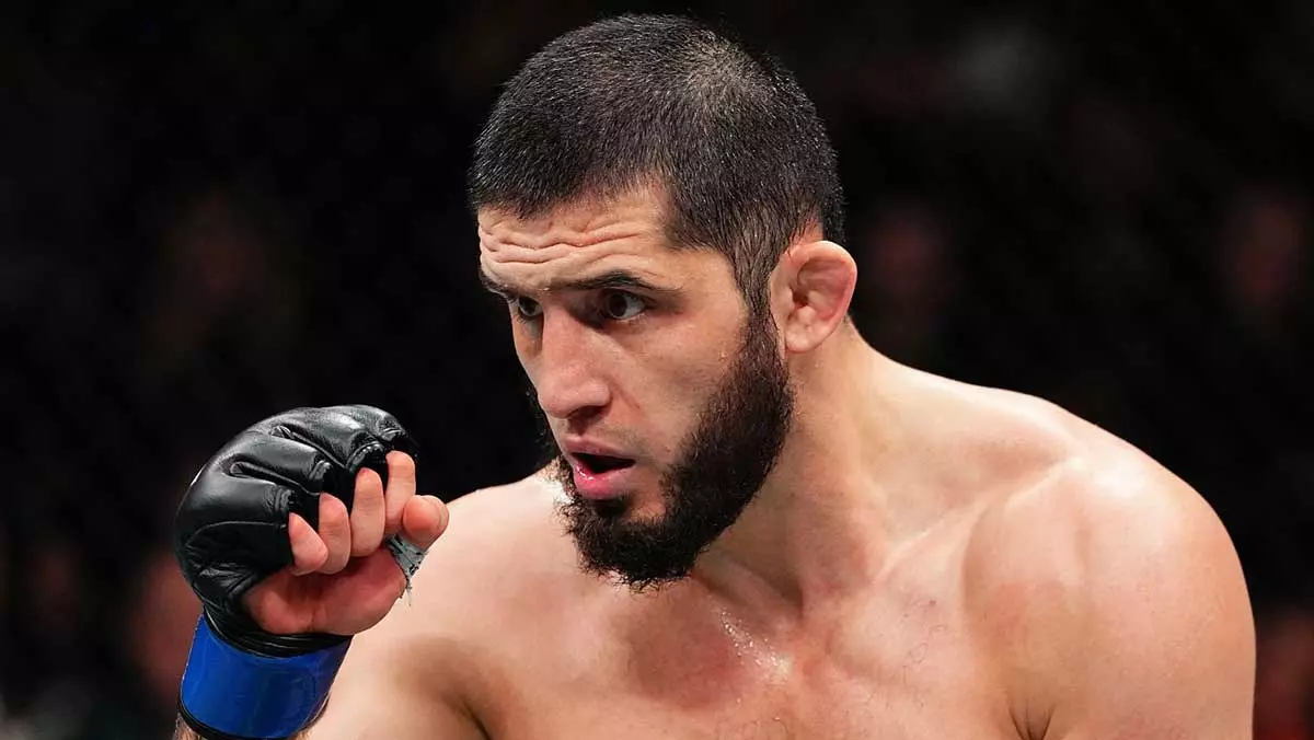 Ислам Махачев