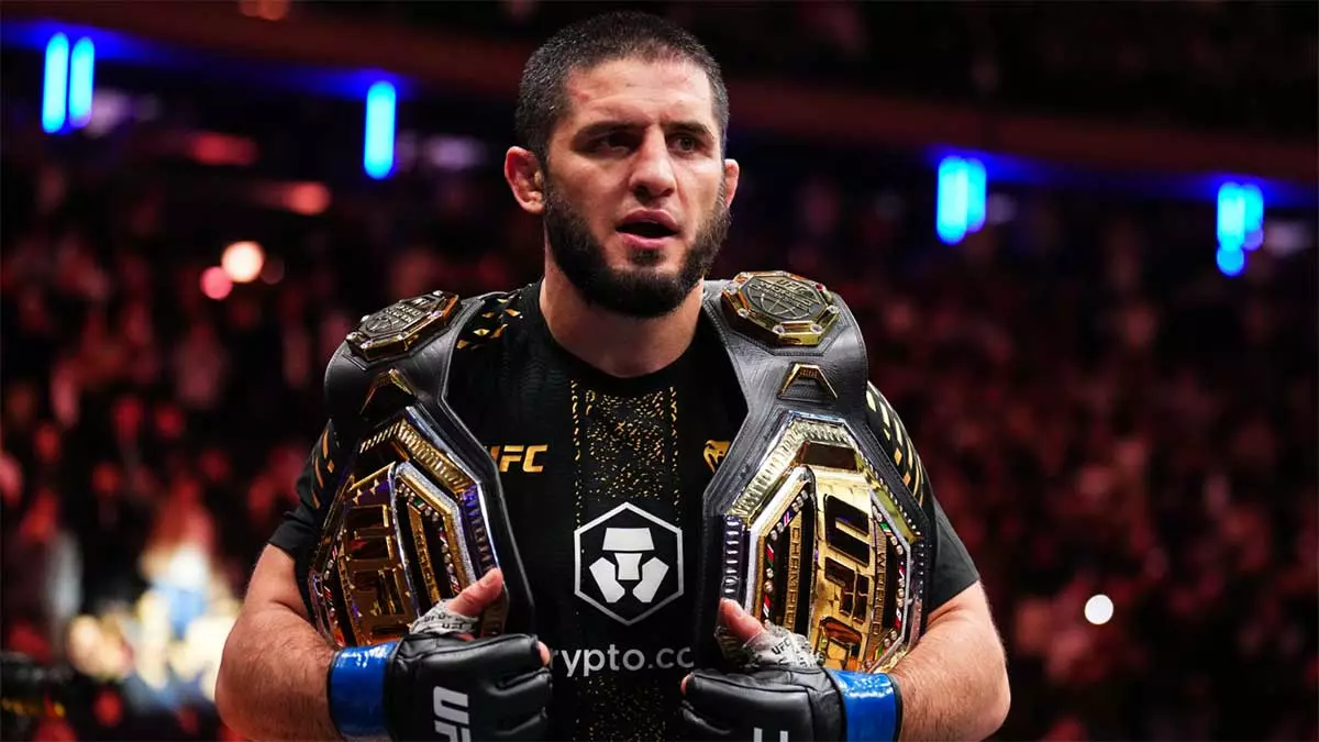 Ислам Махачев