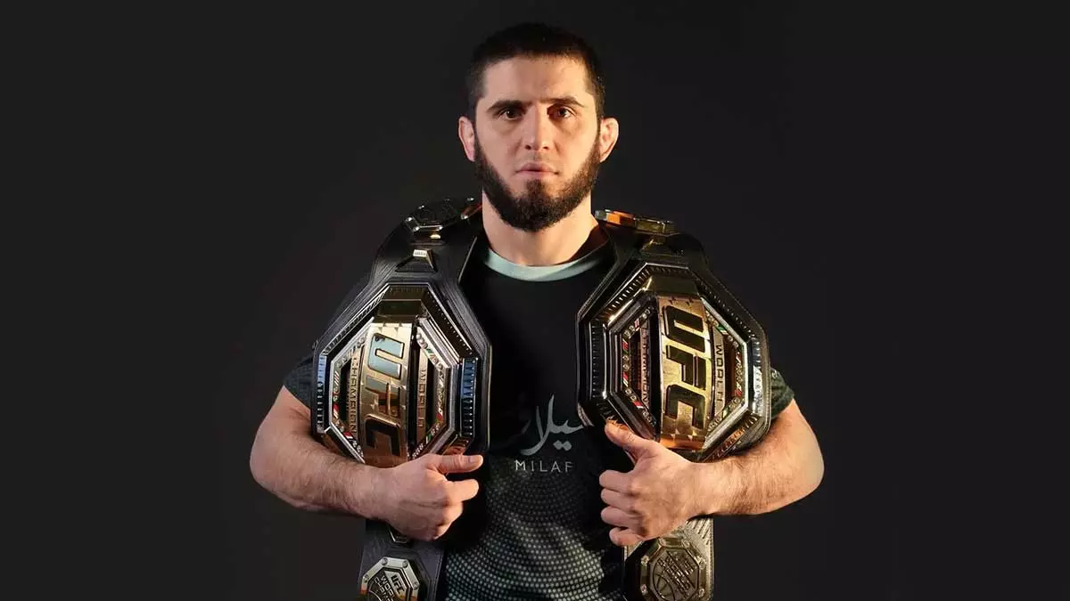 Ислам Махачев