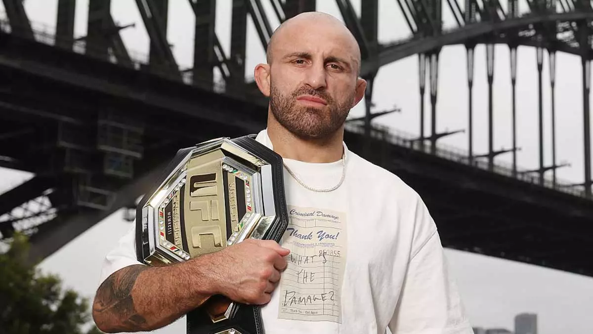 Александр Волкановски