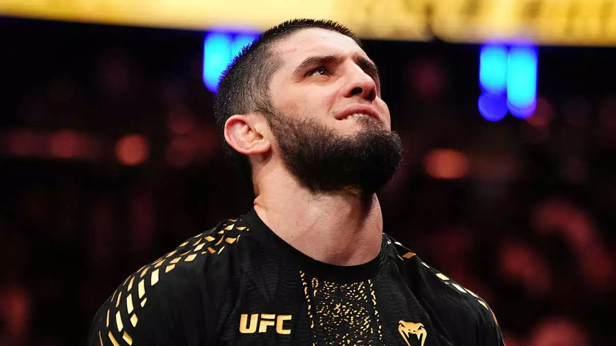 Ислам Махачев