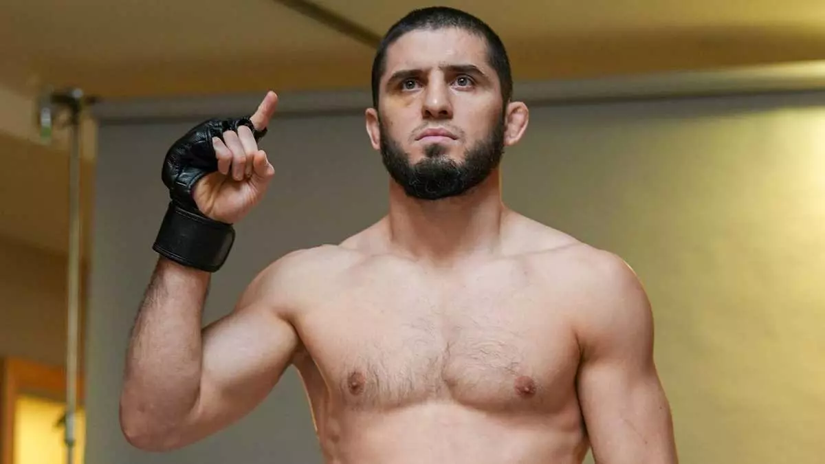 Ислам Махачев