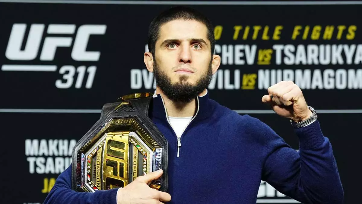 Ислам Махачев