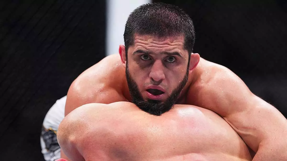 Ислам Махачев