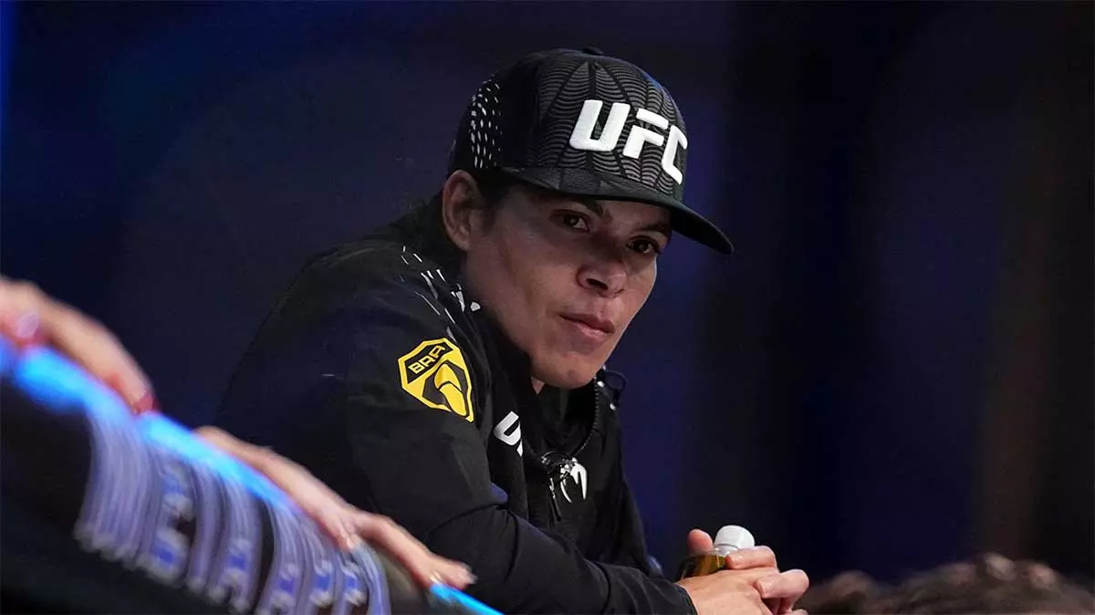 Аманда Нунес