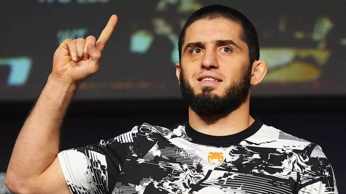 Ислам Махачев