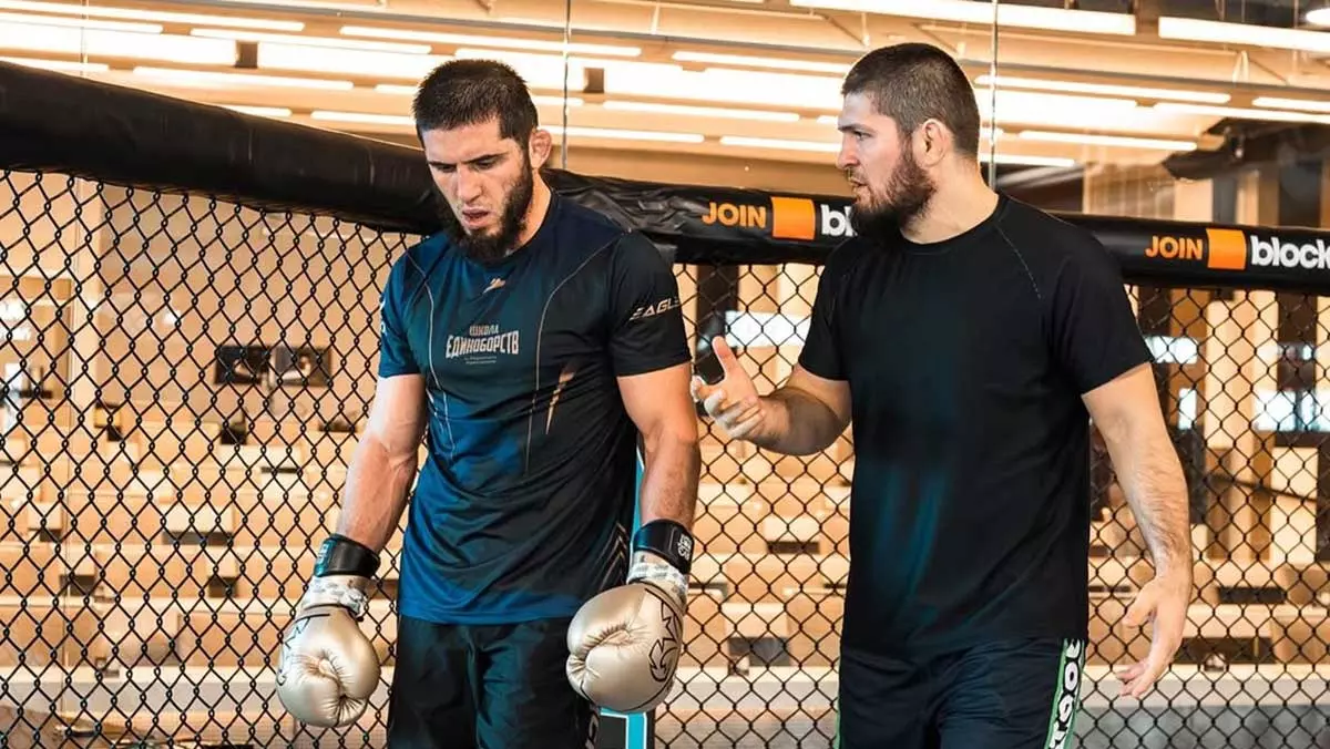 Ислам Махачев и Хабиб Нурмагомедов